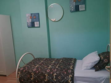 Unterkunft beim Gastgeber zur Miete in Aubange - Foto 1 : Schlafzimmer-1