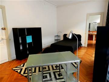 Roomlala | Chambre n°14 - 32 m² - Une aubaine !