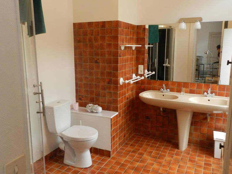 Kolokation Mazamet 198424-2