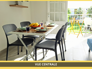 Homestay à louer à Les Abymes - Dining room-12