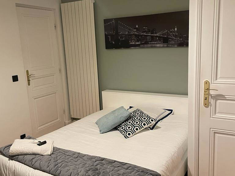 Kolokation Orsay 101360-2