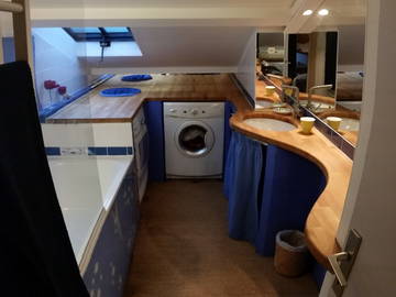 Chambre chez l'habitant à louer à Saint-Coulomb - photo 12 : salle de bain-12