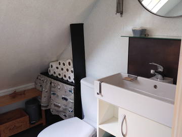 Chambre chez l'habitant à louer à Quimper - photo 4 : salle de bain-4