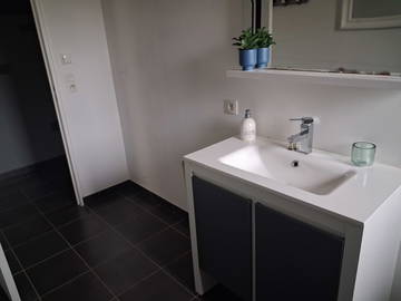 Unterkunft beim Gastgeber zur Miete in Mayenne - Foto 2 : Badezimmer-2
