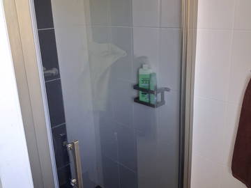 Unterkunft beim Gastgeber zur Miete in Mayenne - Foto 5 : Badezimmer-5