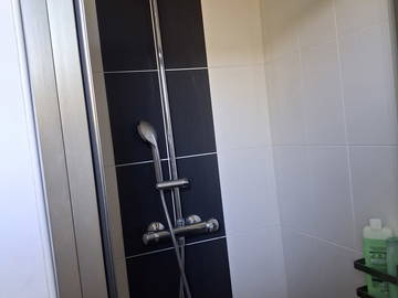 Unterkunft beim Gastgeber zur Miete in Mayenne - Foto 11 : Badezimmer-11