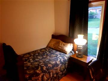 Private Room Sherbrooke 180139-1