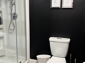 Chambre chez l'habitant à louer à Trois-Riviã¨res - photo 3 : salle de bain-3