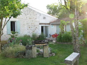 Habitación para apartamento compartido en una hermosa casa Charentaise.