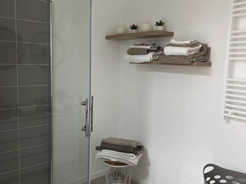 Homestay Saint-Gratien 512326-1