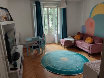Roomlala | Chambre Prive A Louer à La Chaux De Fonds- Centre Ville