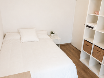 Homestay for rent in Bordeaux - photo 1: Bedroom-1