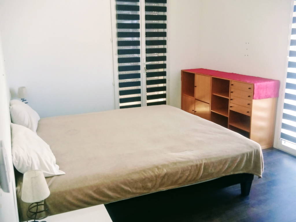 Chambre Chez L'habitant Ponteilla 678452-1