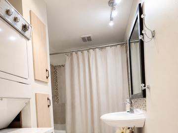 Colocation à louer à Québec - photo 2 : salle de bain-2