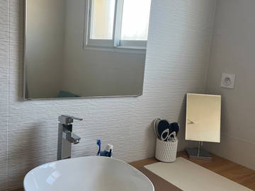 Unterkunft beim Gastgeber zur Miete in Le Boulou - Foto 6 : Badezimmer-6