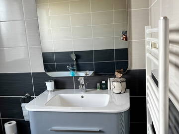 Homestay for rent in Sciez - photo 7 : Bathroom-7