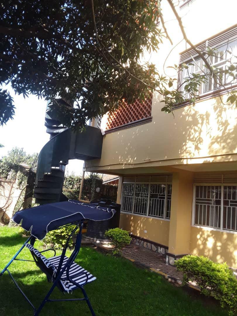 Colocation Entebbe 236935