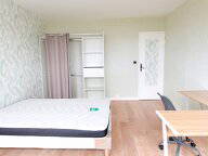 Wohngemeinschaft Créteil 508476-2