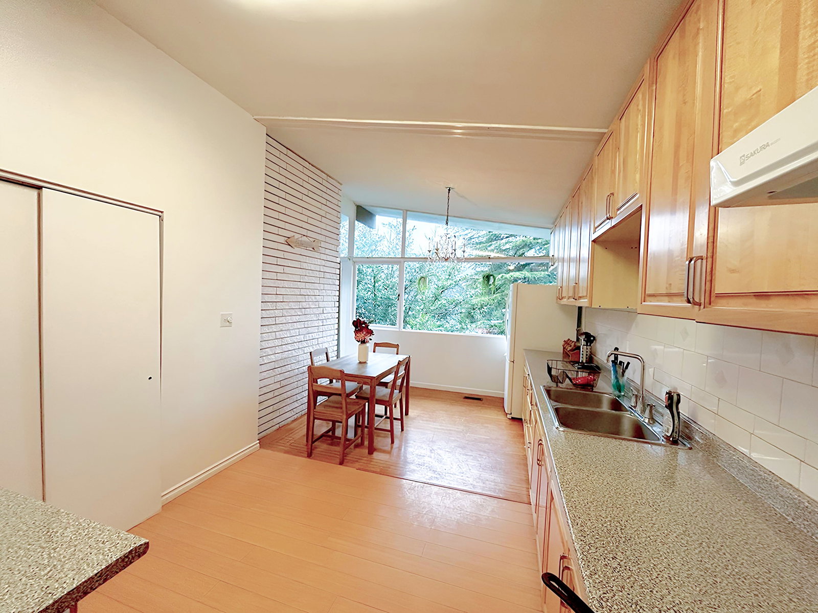 Coliving Coquitlam 670506