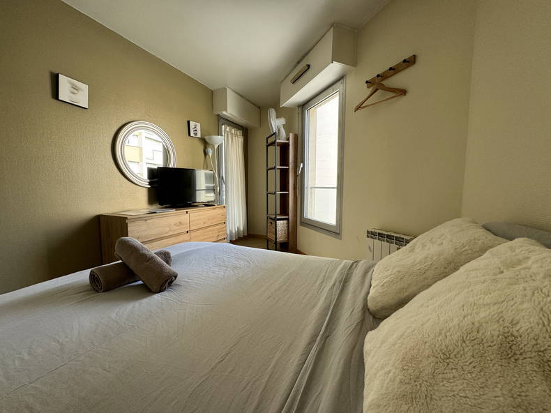 Hjemmeophold Asnières-sur-Seine 637453-1