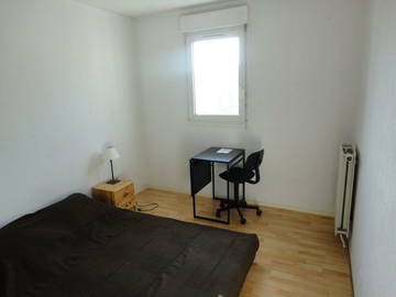 Room For Rent Cergy 203364