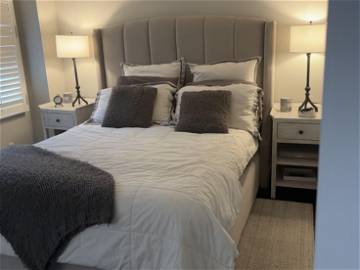 Roomlala | Chambre queen meublée dans un quartier incroyable d'Oakville