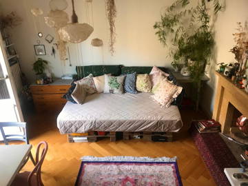 Roomlala | Chambre, Riponne, 10 min à pied de la gare de Lausanne