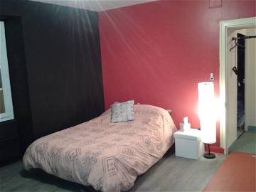 Roomlala | Chambre Rouge Et Noire