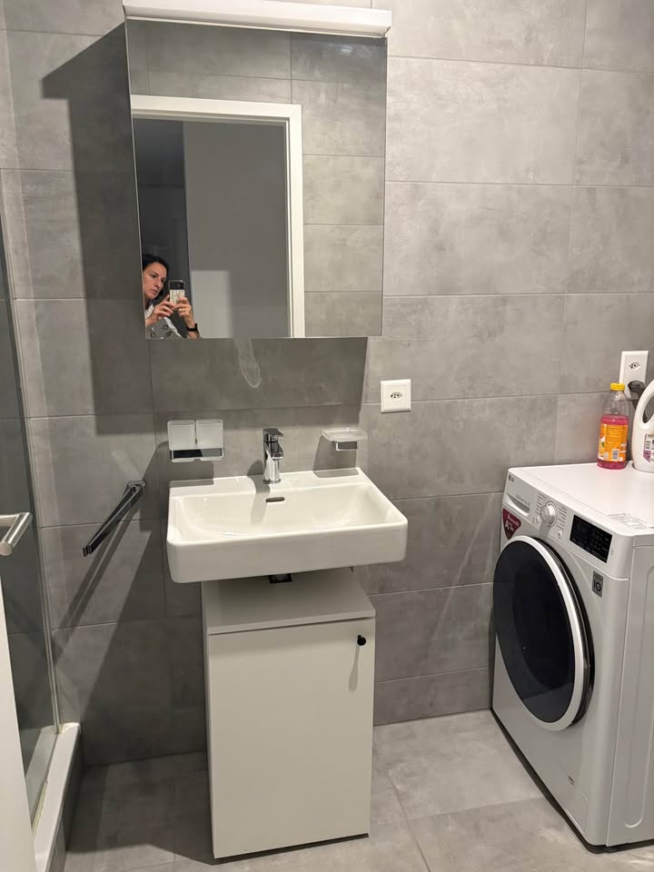 Colocation Nyon 673422