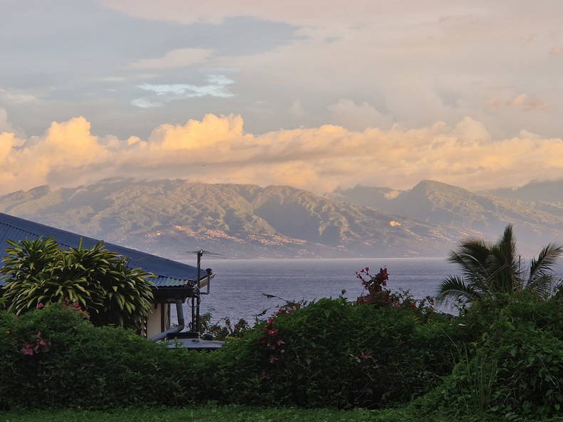 Cały Dom Moorea-Maiao 609370-1