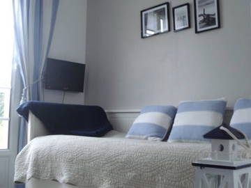 Chambre  « Sardines » et Cuisine à Petit Couronne