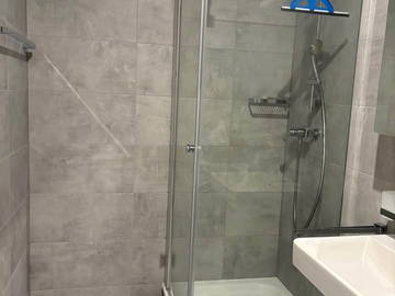 Colocation à louer à Nyon - photo 6 : salle de bain-6
