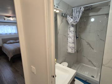 Chambre d'hôte à louer à Champigny-Sur-Marne - photo 36 : salle de bain-36