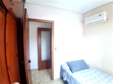 Private Room Murcia 233872-1