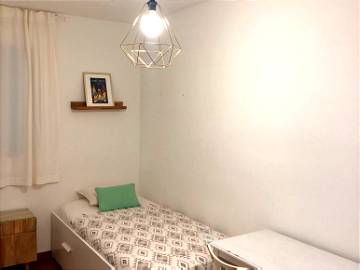 Roomlala | Chambre Simple Confortable à Premia De Mar