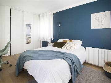 Roomlala | Chambre Soignée De 13m² En Coliving -G013