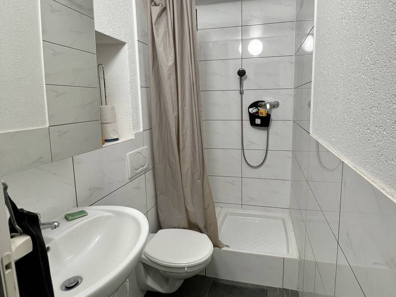 Chambres D'hôtes Neuchâtel 560422-5