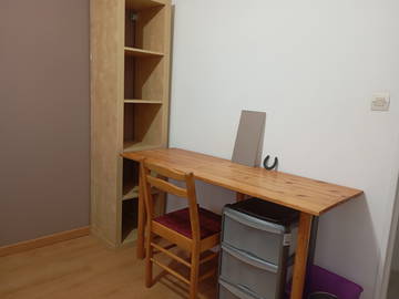 Homestay for rent in Chelles - photo 1: Bedroom-1