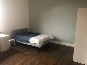 Roomlala | Chambre spacieuse 25 m2 dans maison bourgeoise centre ville