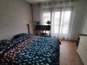Geräumiges Zimmer Mit Balkon In Der Nähe Von Genf