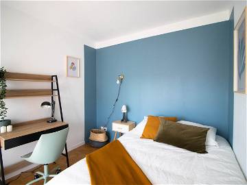 Roomlala | Chambre Spacieuse De 15m² à Louer à Grenoble -G016