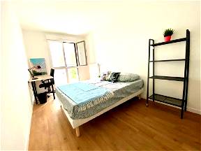 Spacious And Bright Room – 14m² - CL7