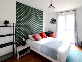 Spacious And Bright Room – 15m² - CL20