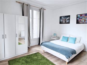 Roomlala | Chambre Spacieuse Et Lumineuse – 16m² - PA18