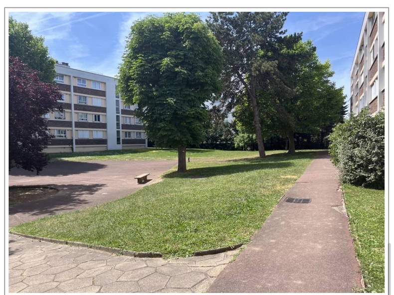 Collocazione Colombes 623644-4