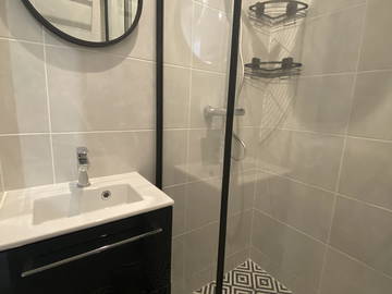 Shared housing for rent in Metz - photo 5 : Bathroom-5