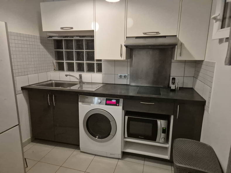 Entire Home Clichy-sous-Bois 503028-5