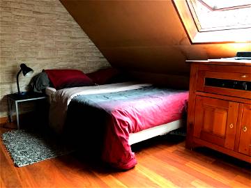 Roomlala | Chambre Tout Confort À Louer À Vaux-sur-seine