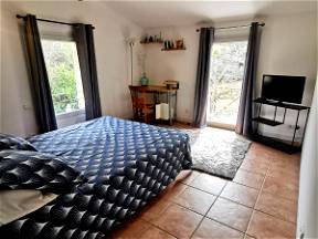 Komfortables Zimmer In Der Landschaft Von Aix