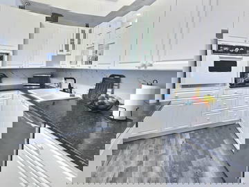 Colocation Montreal 645292-5